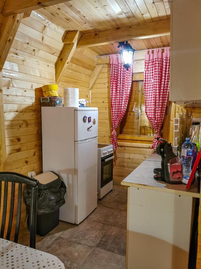 Breeze Home Cottage Цетине Экстерьер фото